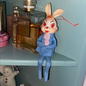 Vintage bunny knee hugger made in Japan in excellent condition very clean